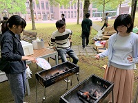 o[{[̌BBQ02